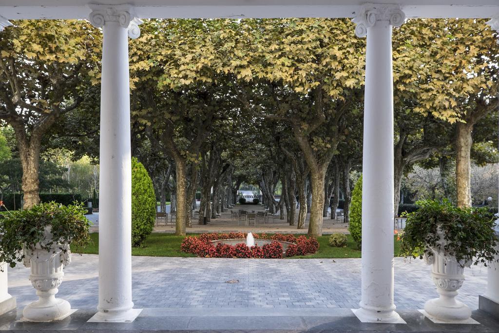 Hotel Balneari Termes Orion Santa Coloma De Farners Exterior photo